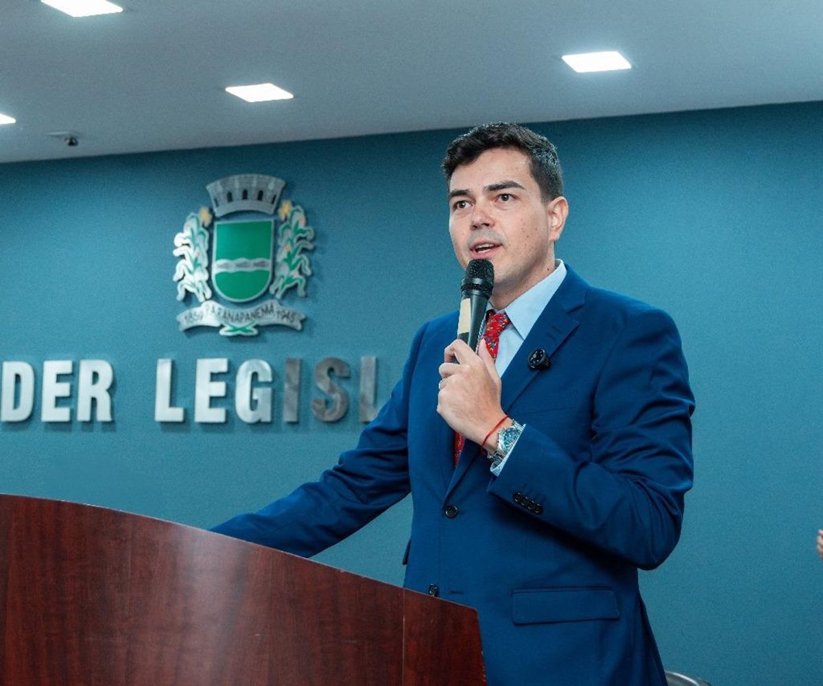 Oséias Rosa Júnior assume a prefeitura de Paranapanema