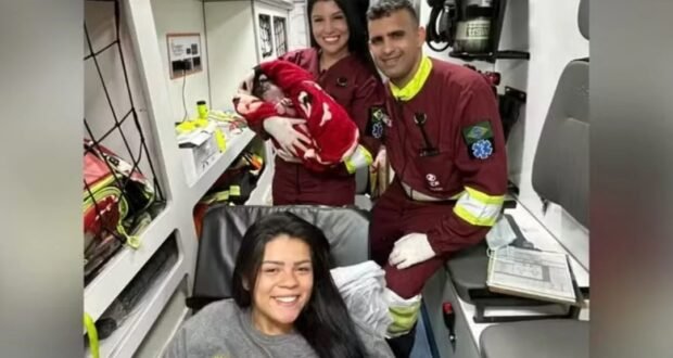 Bebê nasce dentro de ônibus na Rodovia Castello Branco, em Pardinho