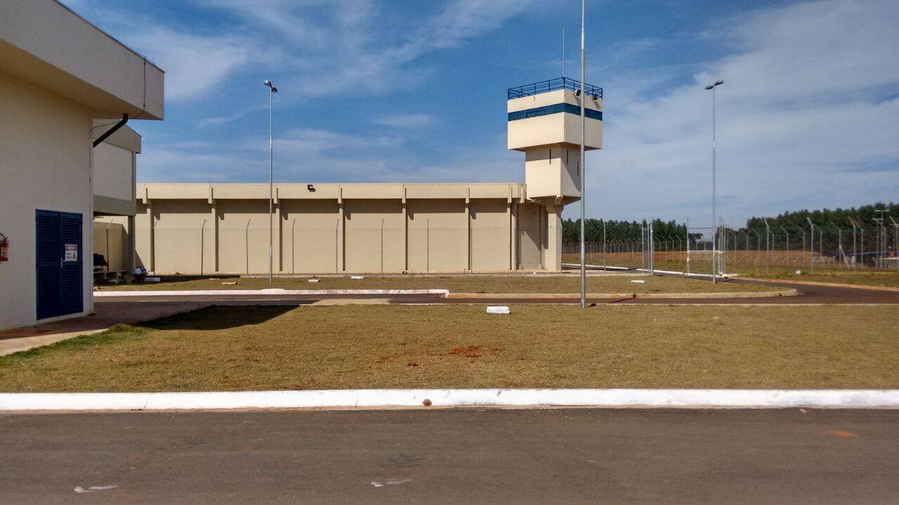 Visitante é presa ao tentar entrar com maconha na Penitenciária de Itatinga