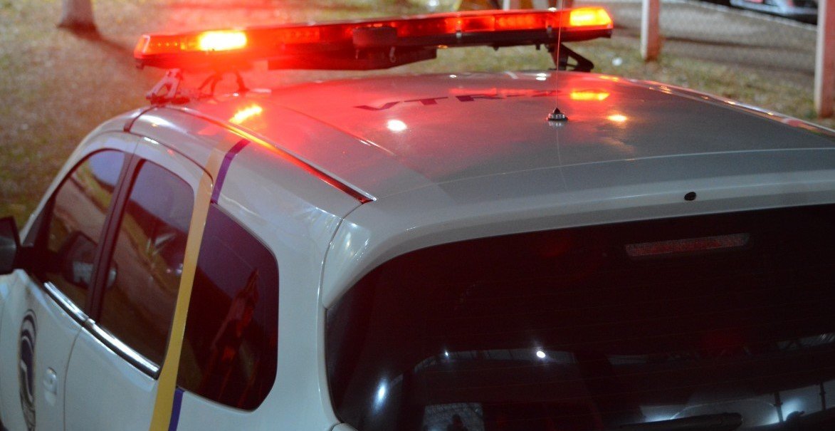 Homem é preso em flagrante após desacato, desobediência e resistência na zona leste de Botucatu