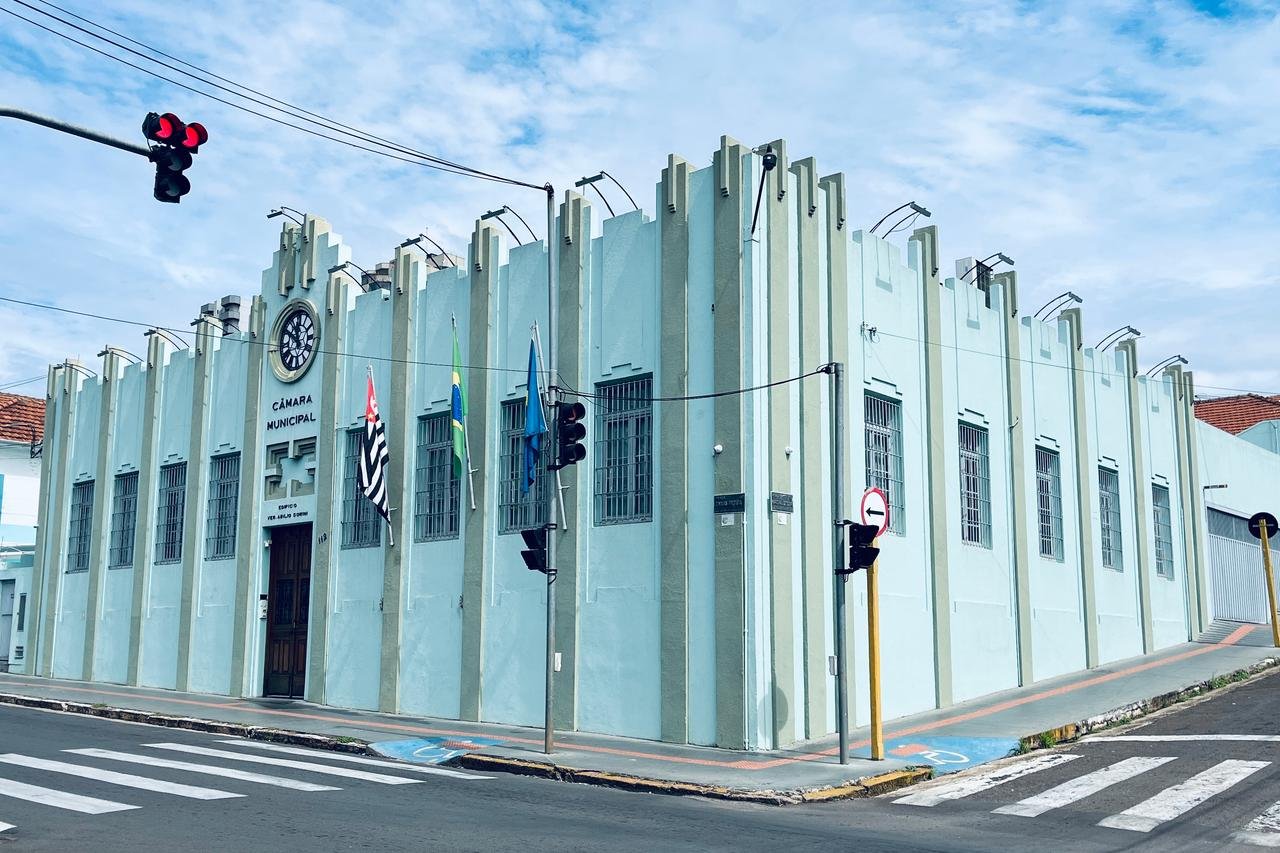 Câmara de Botucatu dá aval para venda de imóveis públicos no município