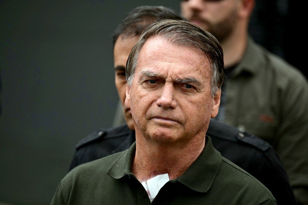 Jair Bolsonaro é preso preventivamente por ordem do ministro Alexandre de Moraes