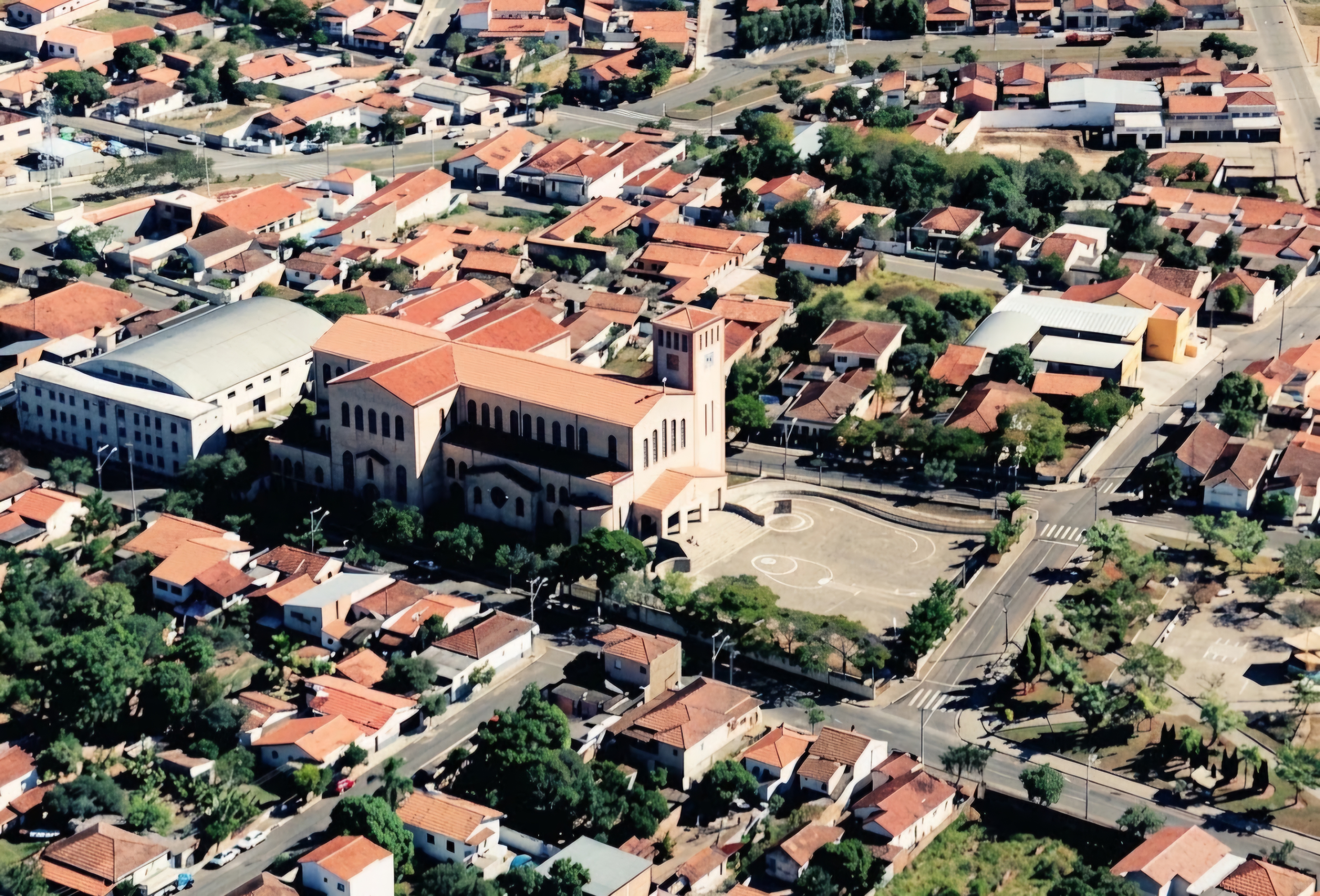 Conchenses terão que escolher o menos ruim entre todos que querem ser prefeito
